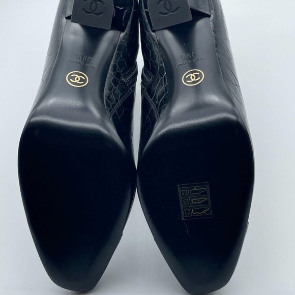 CHANEL 19A Métiers d'Art Paris Croc Embossed Booties Ankle Boots Heels - Picture 13 of 14